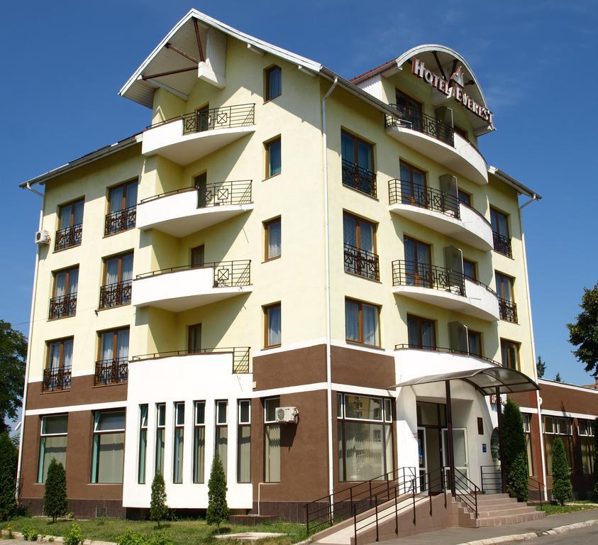 Hotel Everest Târgu-Mureş Esterno foto